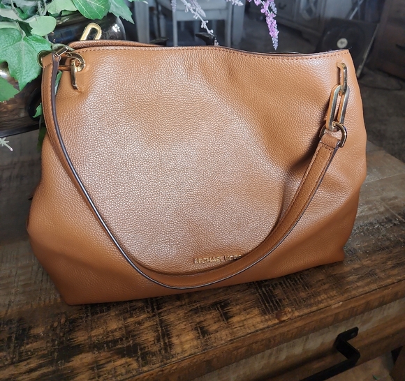 Michael Kors Brown Leather Shoulder Bag - Picture 1 of 6
